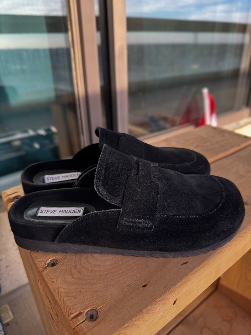 Steve Madden Black Suede Mules / Clogs - Fits Size 8 - 8.5 (24.5 - 25 cm)